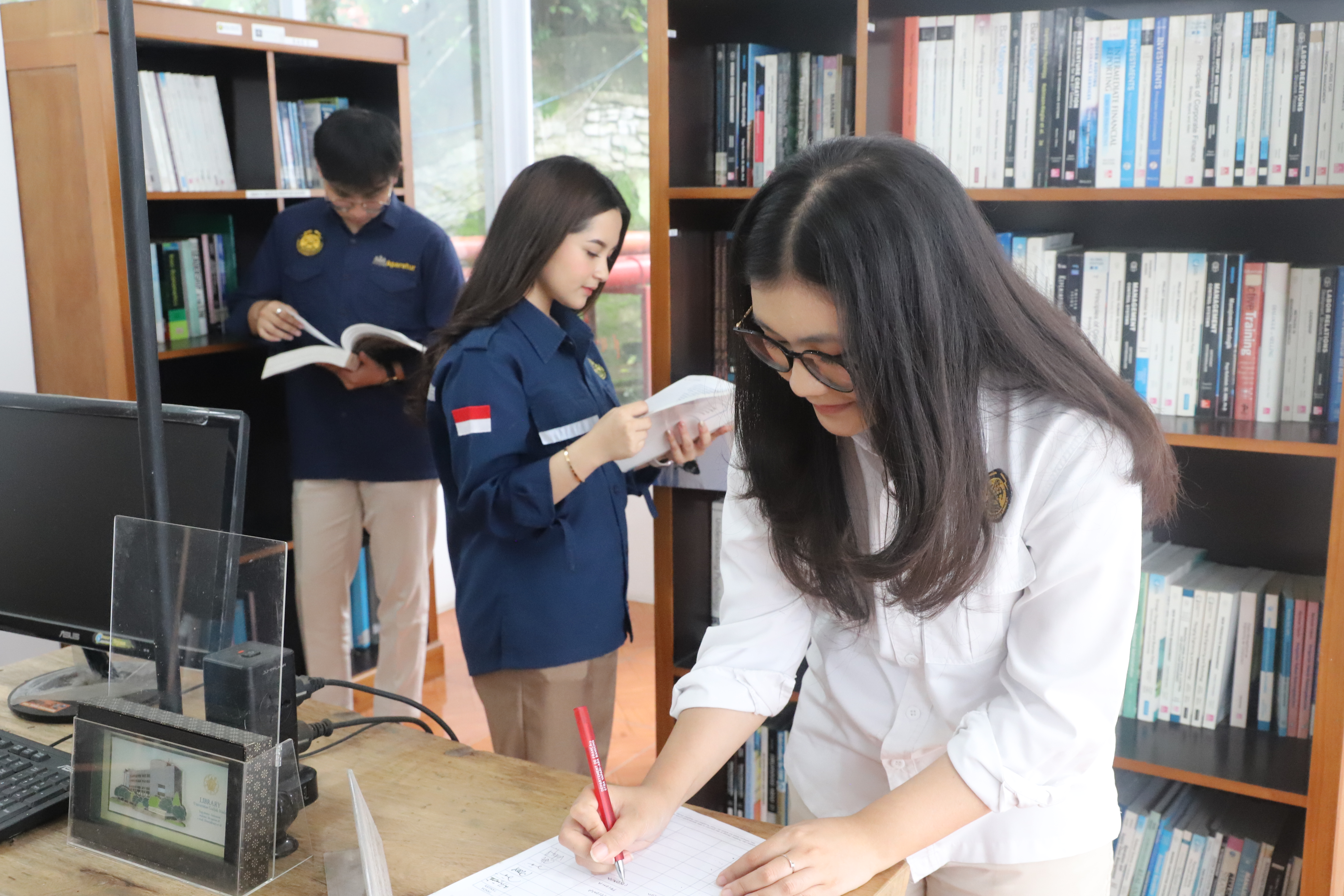 Gedung Perpustakaan Senayan